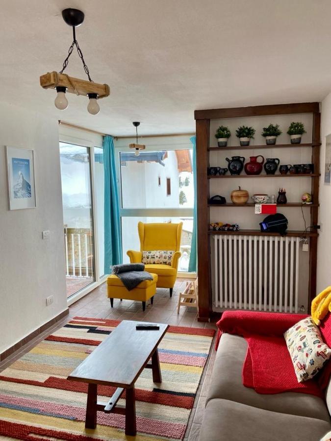 Cozy Near The Slopes Apartment